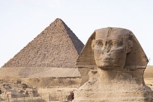 Egyptologist questions claims of tunnels hidden under Giza pyramids