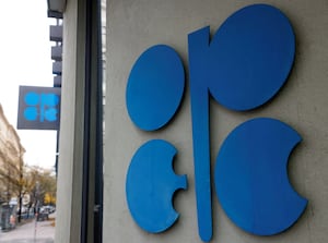 Russia and Iran set to be key issues at Opec meeting in Vienna