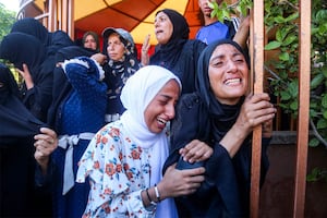 Hamas considering quitting Gaza ceasefire talks unless deal reached by end of week, sources say